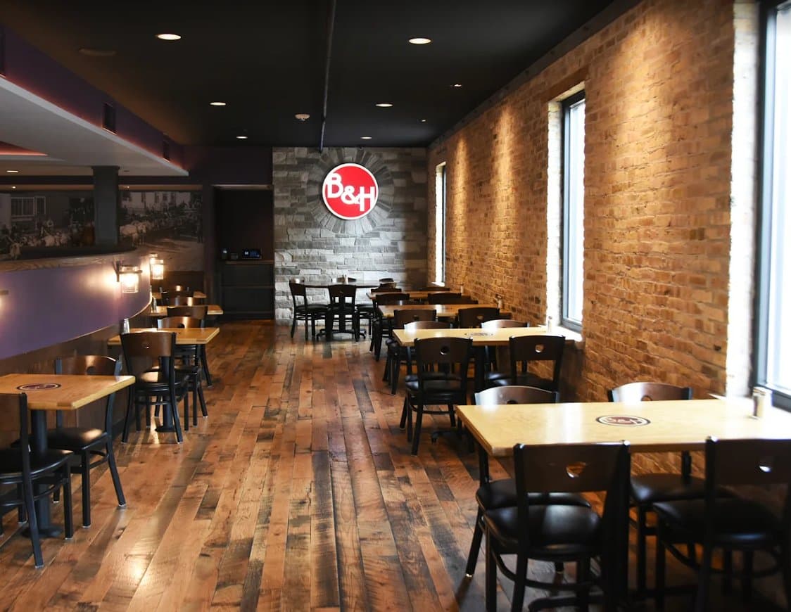 Buck & Honey's Dining Area